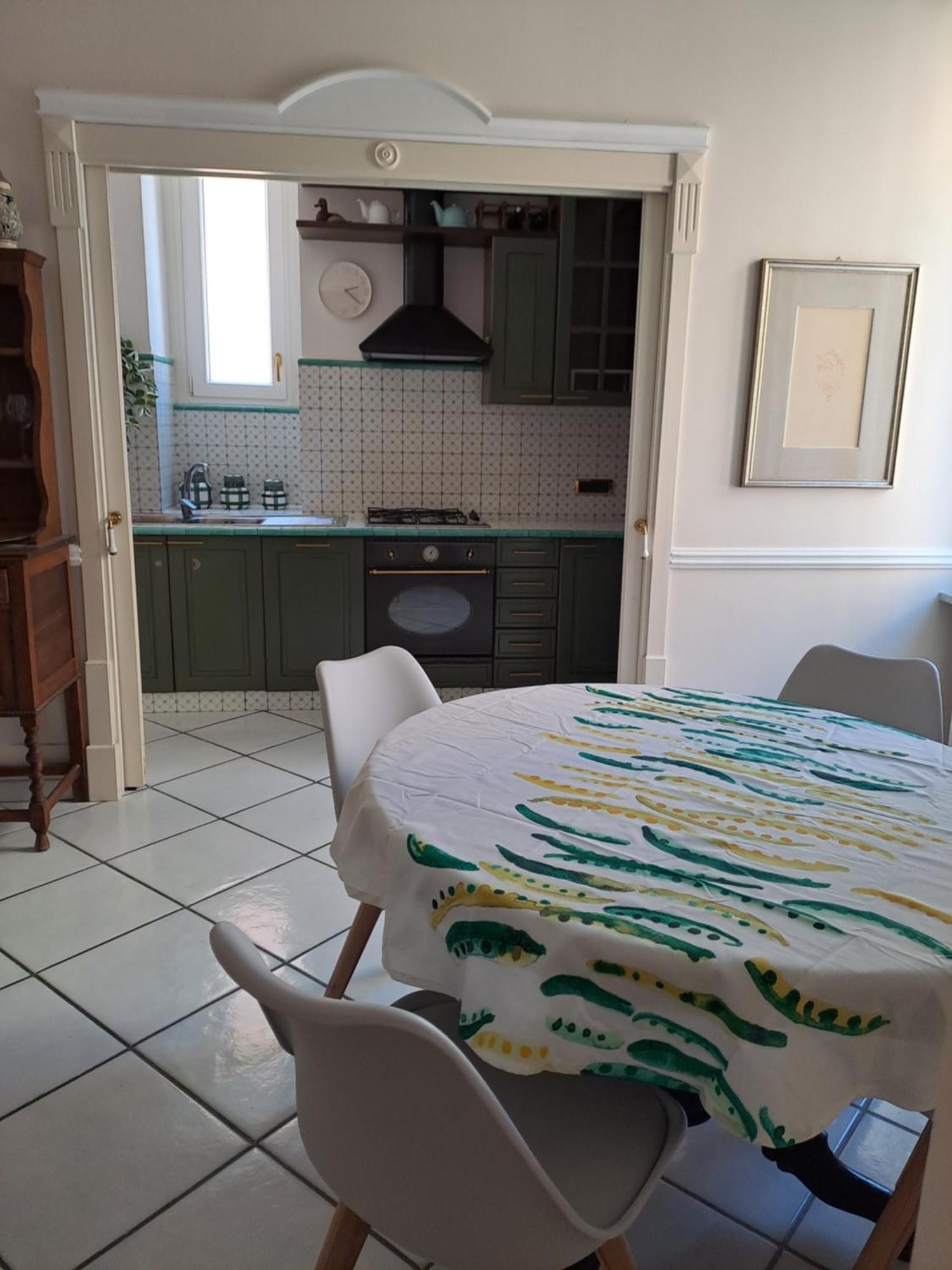 Grimaldi Apartment ซาแลร์โน ภายนอก รูปภาพ